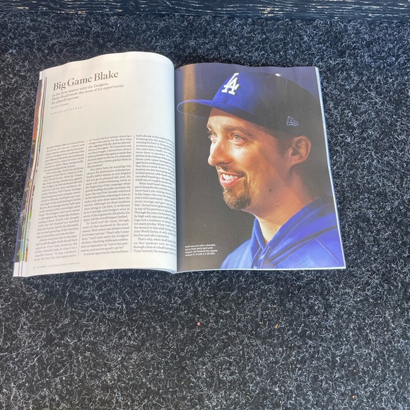 MLB Dodgers Champions Again Commemorative Issue - Picture 3 of 4